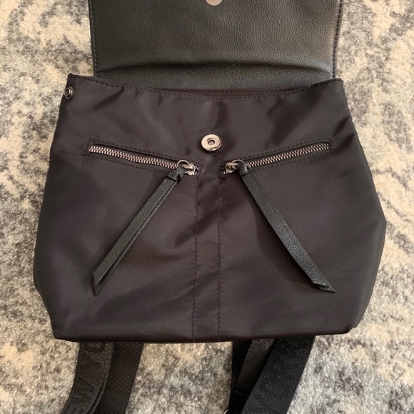 Small backpack. - Picture 4 of 7